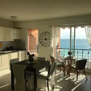 https://victoria-bilocale-centro-citt-e-vista-mare.fr-provencehotel.com