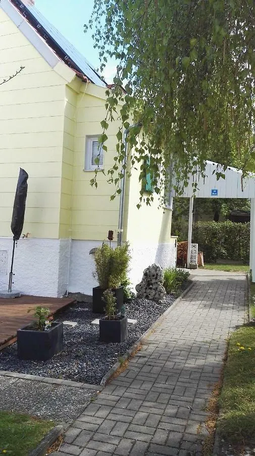 グンツェンハウゼン Haus Liebevoll In Wald 102ヴィラ 0*,
