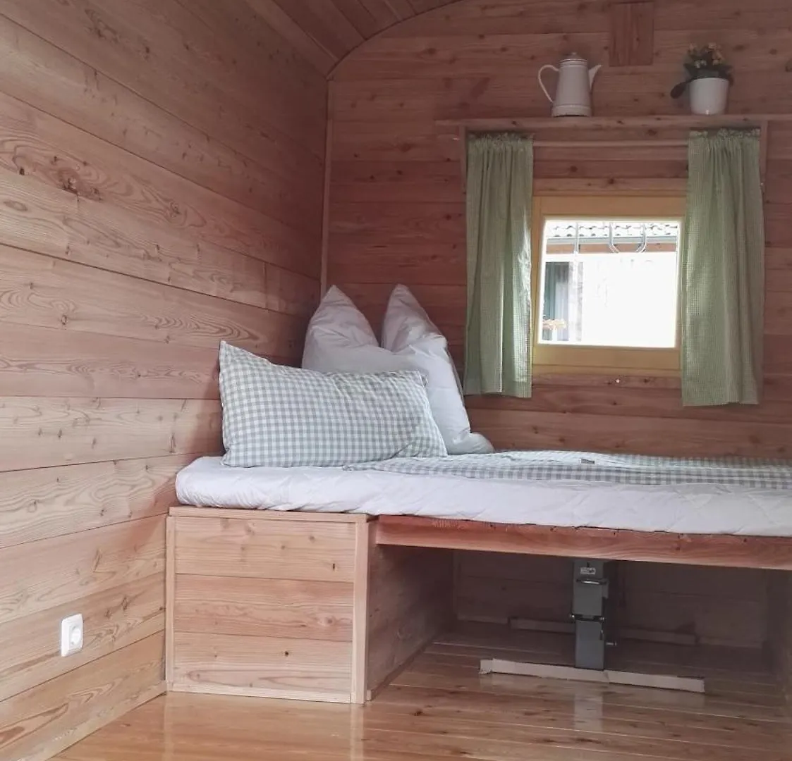 グンツェンハウゼン Haus Liebevoll In Wald 102ヴィラ 0*,  ドイツ